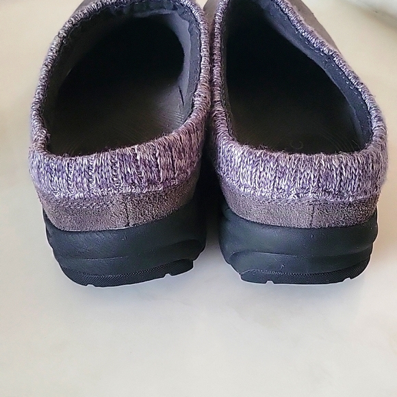 Vionic Arbor Water Resistant Suede Clog Womens Size - Picture 14 of 15